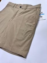 BERMUDA GOLF PENGUIN