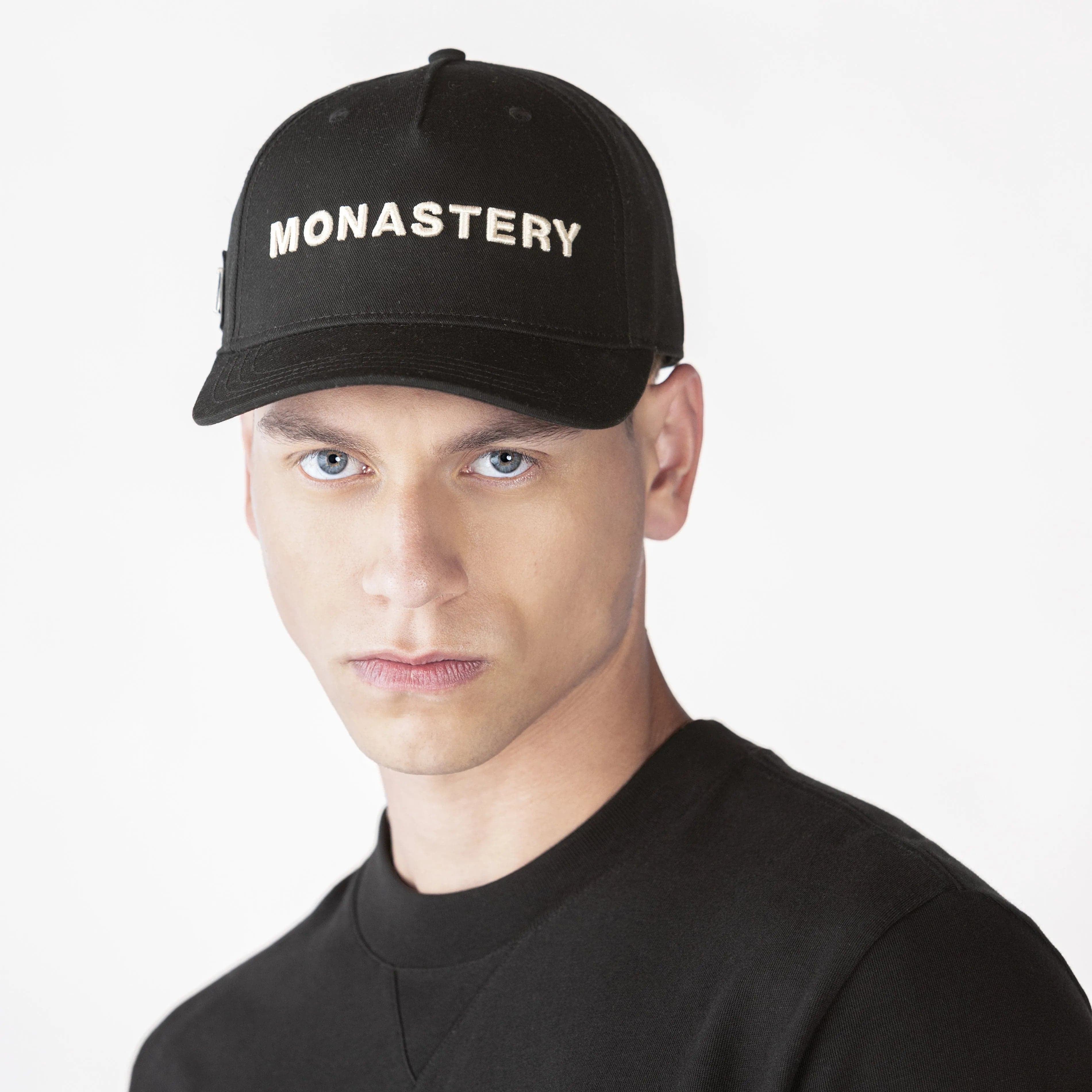 NUEVA COLECCION GORRA HOMBRE MONASTERY