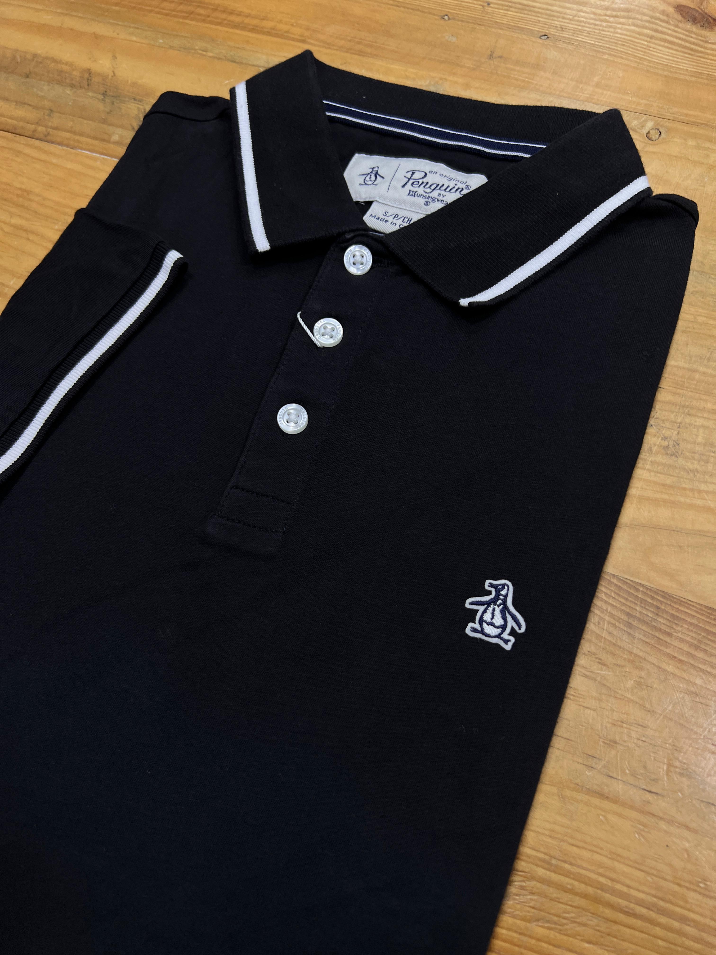 TIPO POLO HOMBRE PENGUIN DISEÑO