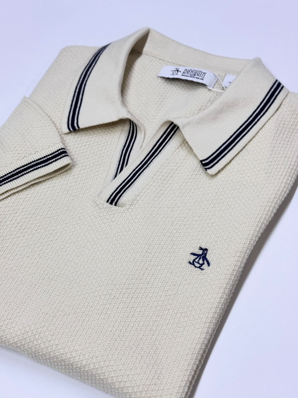 TIPO POLO HOMBRE PENGUIN DISEÑO