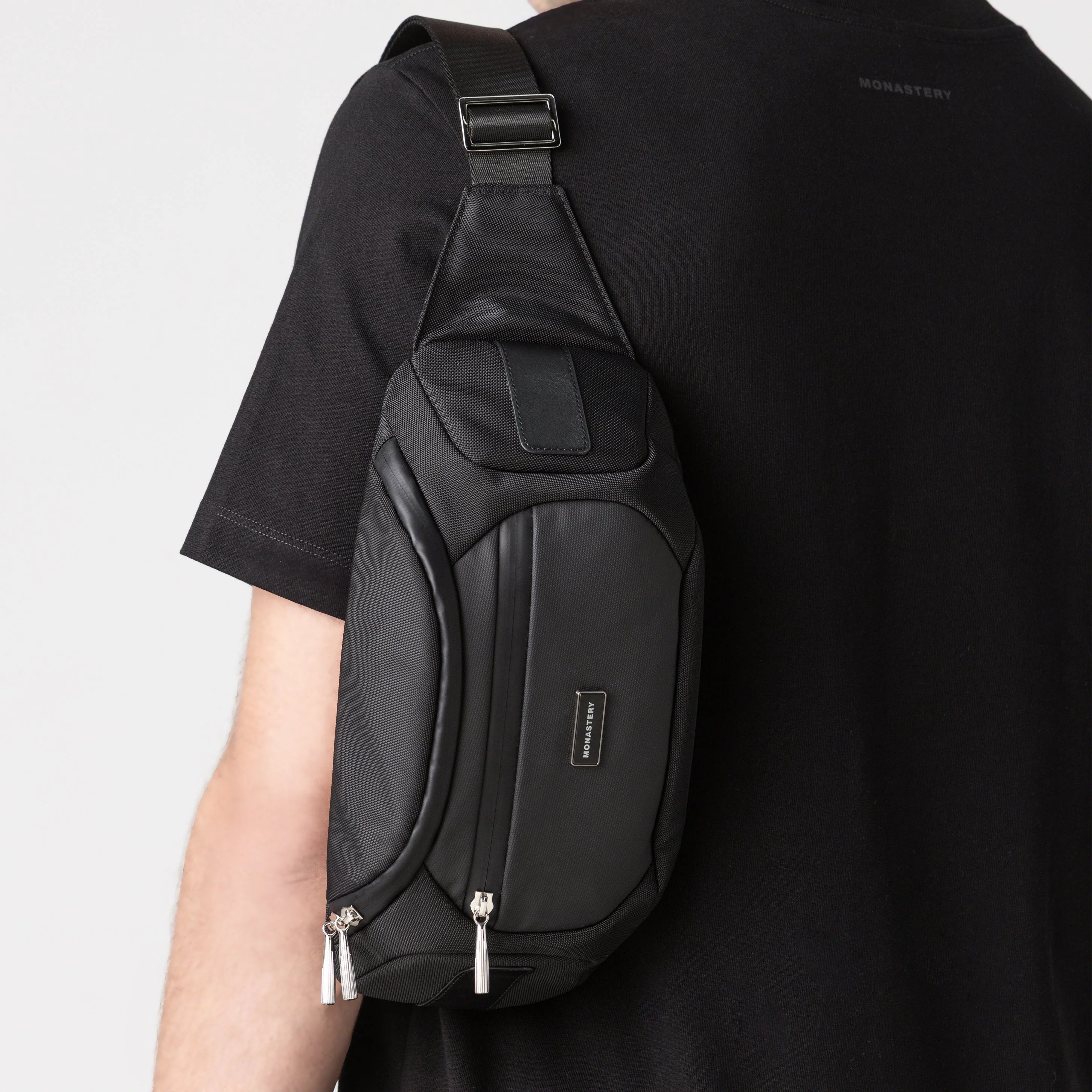 NUEVA COLECCION FANNY PACK MONASTERY