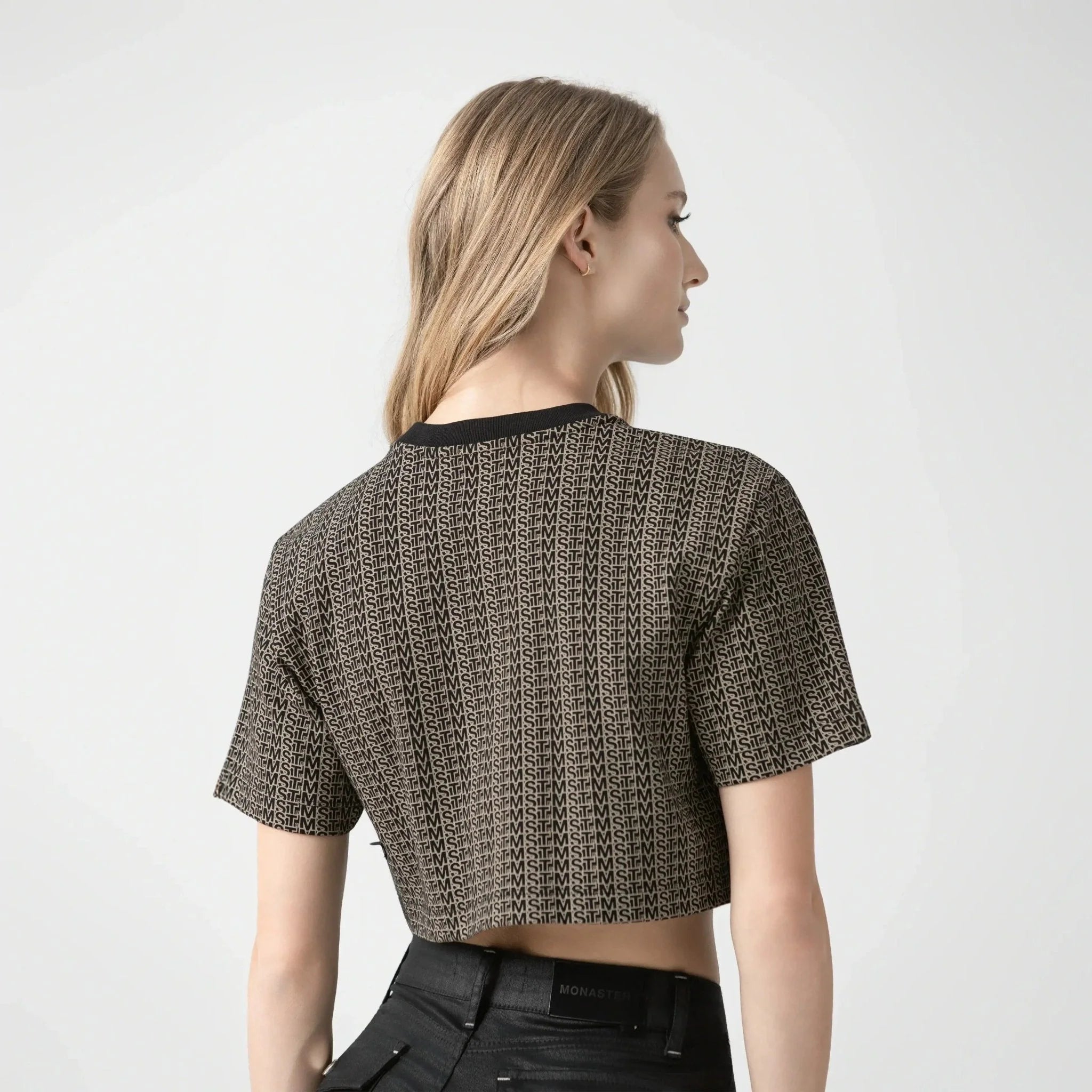 CROP TOP NUEVA COLECCION MONASTERY