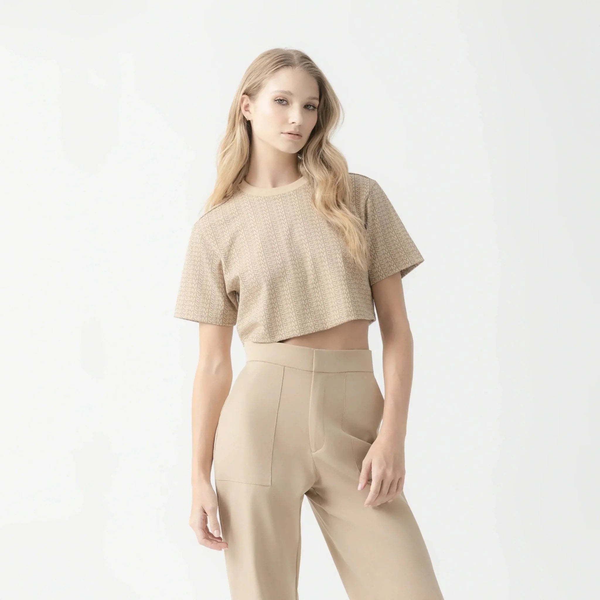 CROP TOP NUEVA COLECCION MONASTERY