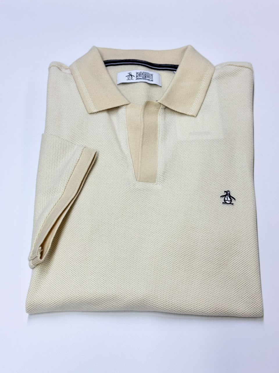 TIPO POLO HOMBRE PENGUIN DISEÑO