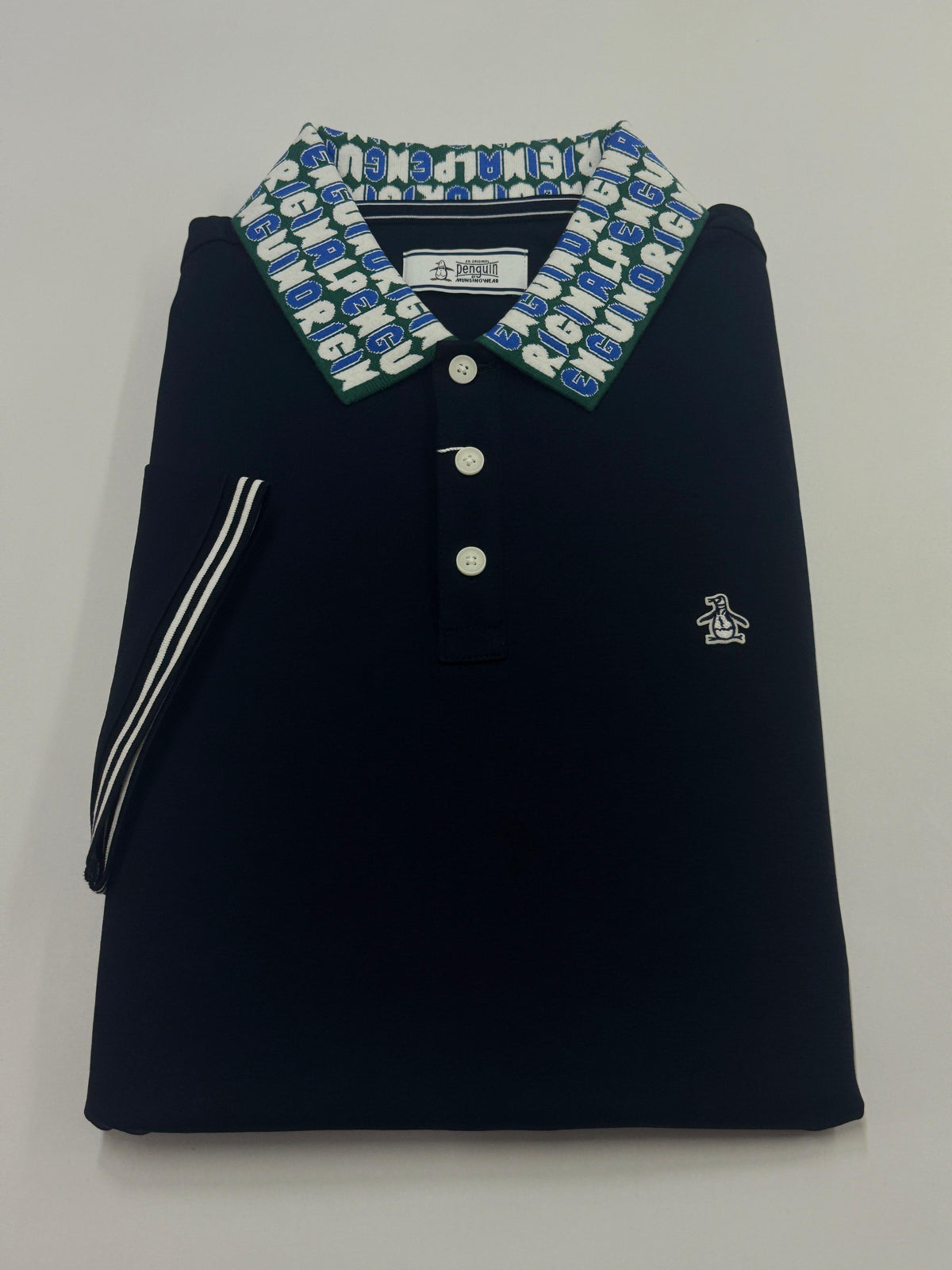 TIPO POLO HOMBRE PENGUIN DISEÑO