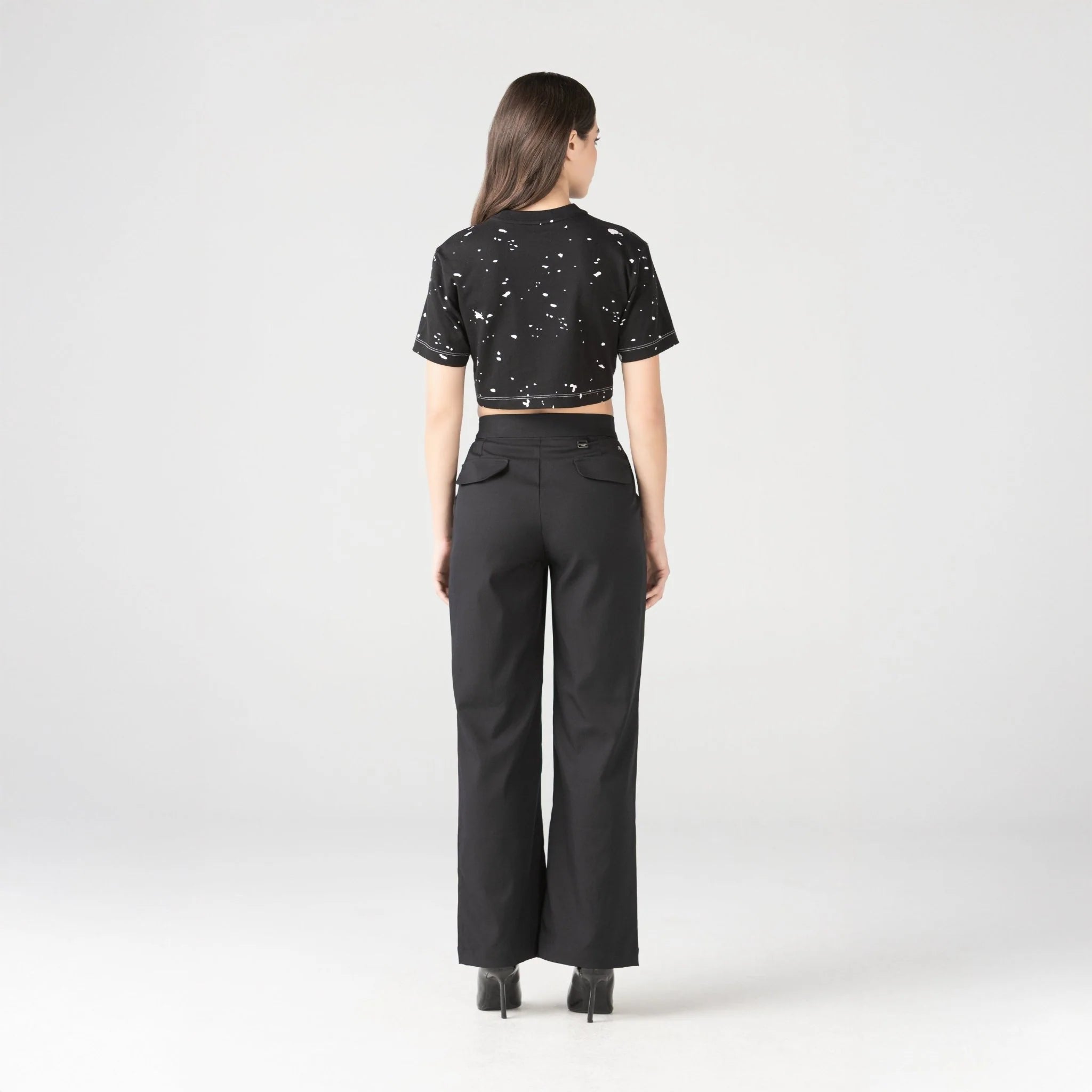 CROP TOP NUEVA COLECCION MONASTERY