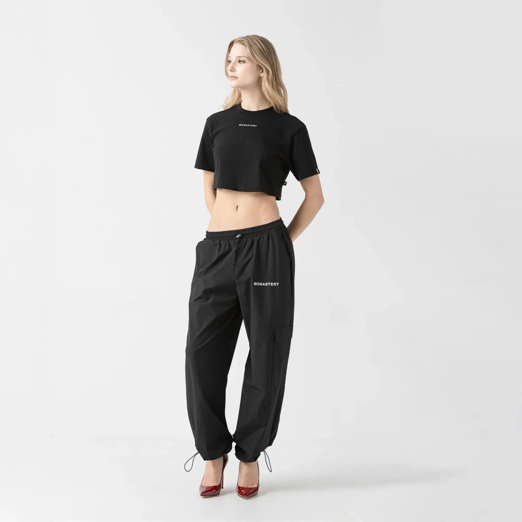 CROP TOP NUEVA COLECCION MONASTERY